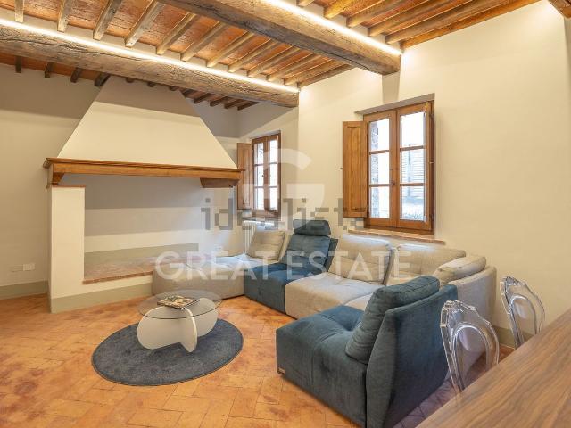 Appartamento in vendita di 246 m² in Via Ottavio Maestri