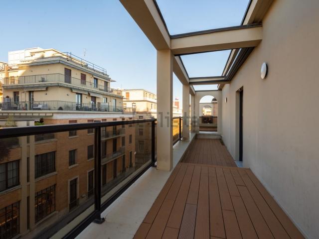 Appartamento in vendita di 246 m² in Via Piero Gobetti, 11