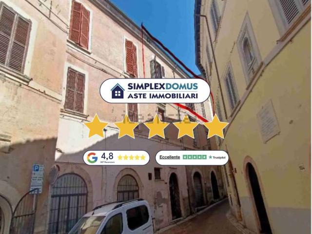 Appartamento in vendita di 246 m² in Via Regina Margherita