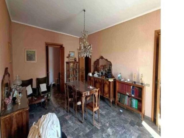 Appartamento in vendita di 246 m² in Via Regina Margherita, 9