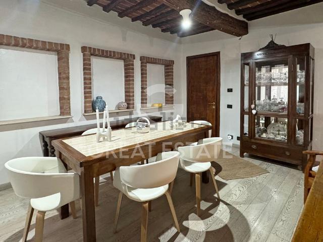 Appartamento in vendita di 246 m² in Strada Vicinale di Borgnano