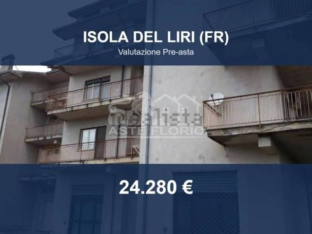 Appartamento in vendita di 247 m² in Via Fontechiari
