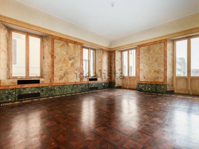 Appartamento in vendita di 247 m² in Salita di San Nicola da Tolentino