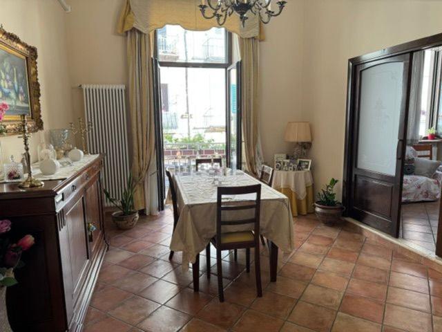 Appartamento in vendita di 248 m² in Corso Lucilio, 32