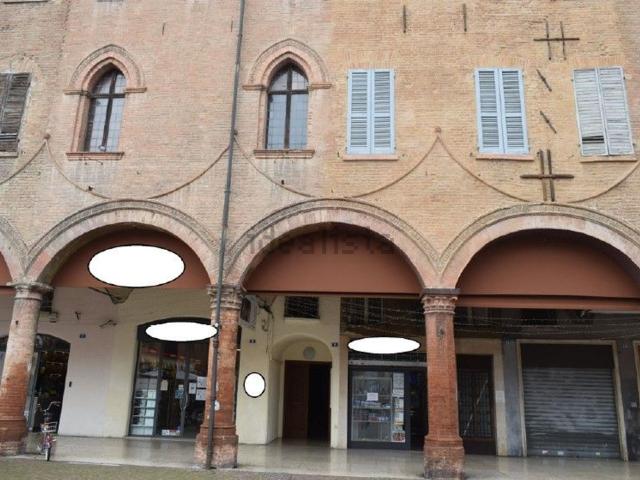 Appartamento in vendita di 248 m² in Piazza Martiri, 9