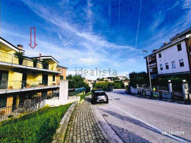Appartamento in vendita di 249 m² in Via Cardarelli