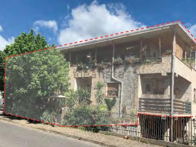 Appartamento in vendita di 249 m² in Via Giorgio de Chirico
