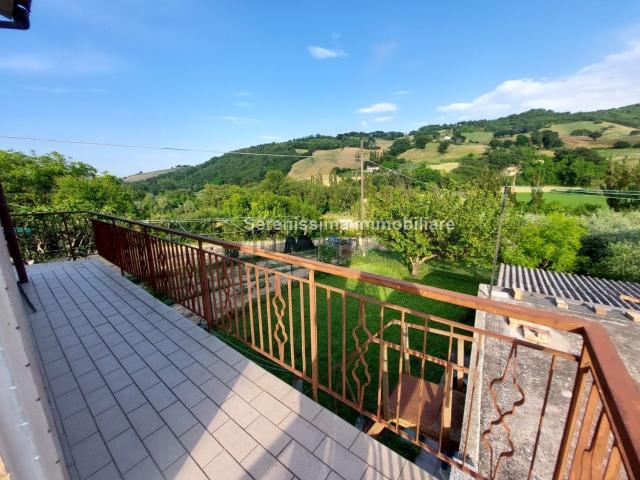 Appartamento in vendita di 249 m² in Via dell&apos Unità