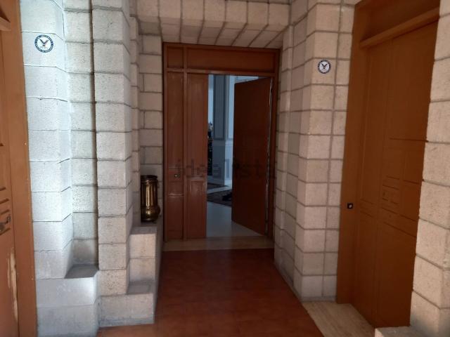 Appartamento in vendita di 249 m² in Via Suor Luisa Rossi, 5