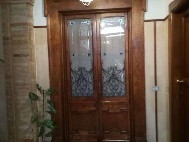 Appartamento in vendita di 249 m² in Strada Statale 16