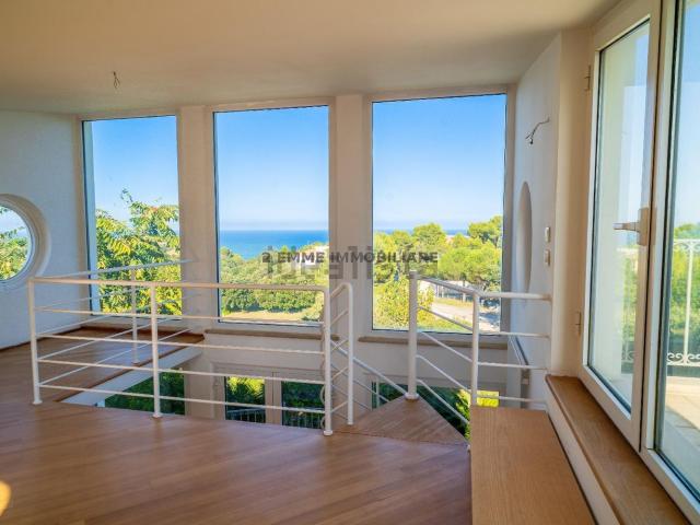 Appartamento in vendita di 250 m² in Via Convento