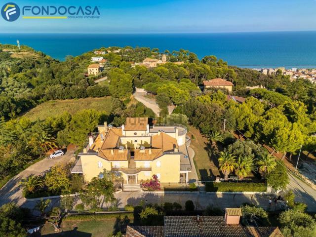 Appartamento in vendita di 250 m² in Via Convento, 8