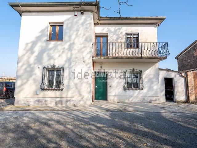 Appartamento in vendita di 250 m² in Via Corleto, 186
