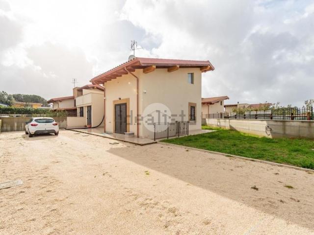 Appartamento in vendita di 250 m² in Via Catacombe San Zotico, 27