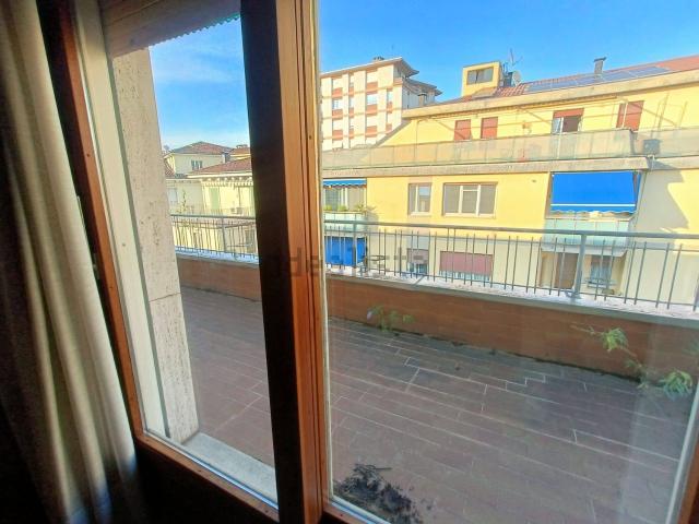 Appartamento in vendita di 250 m² in Via Antonio Ghislanzoni