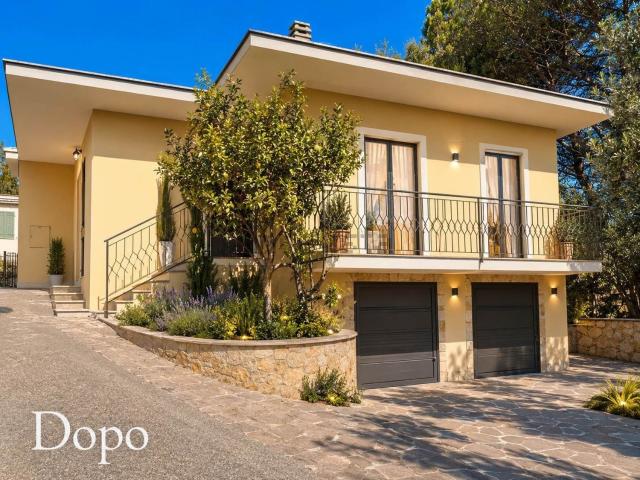 Appartamento in vendita di 250 m² in Via Arco del Pino, 29