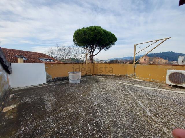 Appartamento in vendita di 250 m² in Via belvedere