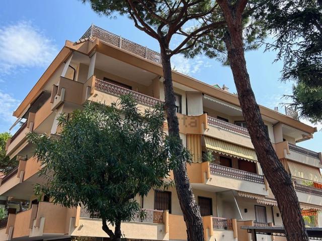 Appartamento in vendita di 250 m² in Via Gerolamo Rossi