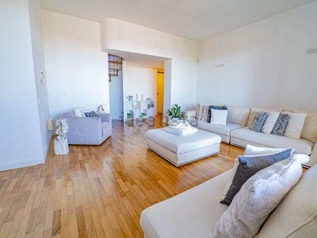 Appartamento in vendita di 250 m² in Via Giulio Caccini, 12