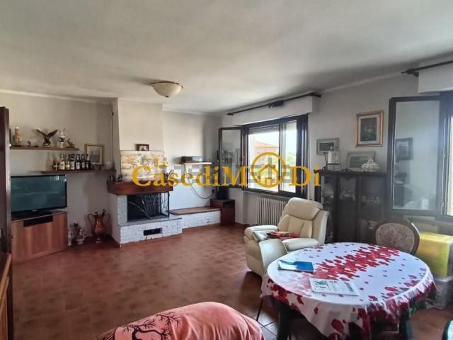 Appartamento in vendita di 250 m² in Via Giovanni March