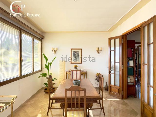 Appartamento in vendita di 250 m² in Via Giovanni XXIII, 1