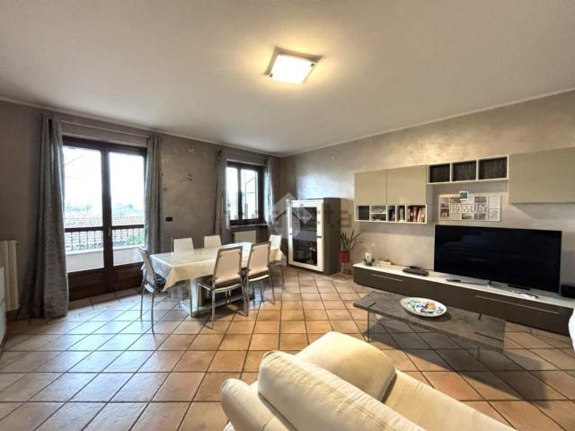Appartamento in vendita di 250 m² in Via del Pellegrino, 28