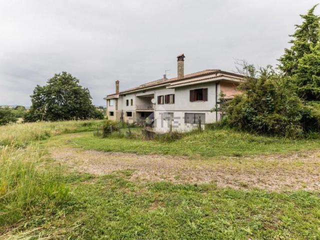 Appartamento in vendita di 250 m² in Via del Pepe, 2