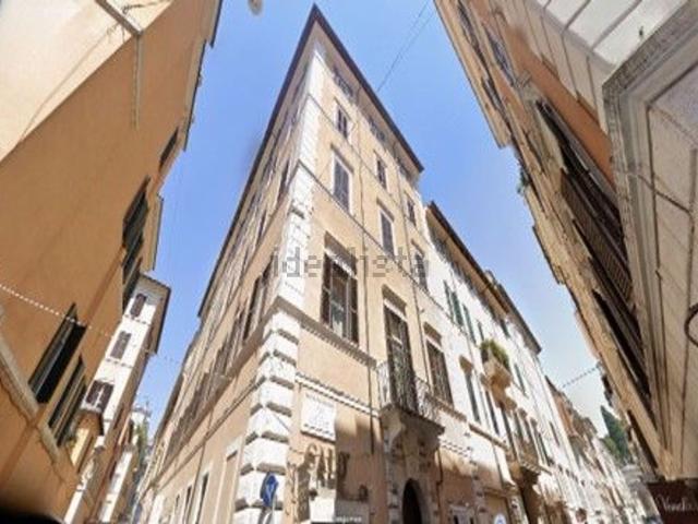 Appartamento in vendita di 250 m² in Via della Croce