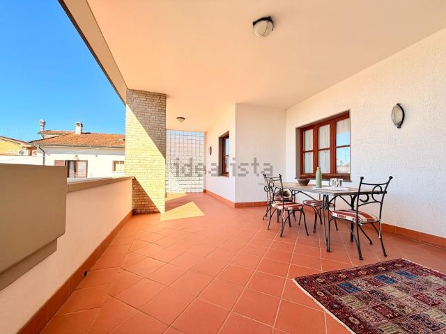 Appartamento in vendita di 250 m² in Via di Bientina, 146