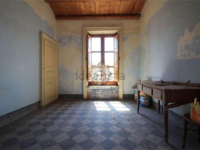 Appartamento in vendita di 250 m² in Via Duca D&apos Aosta, 19