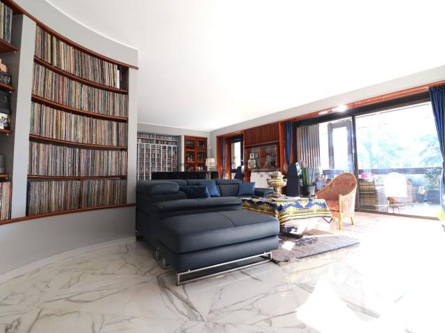 Appartamento in vendita di 250 m² in Via Enrico Candiani, 2