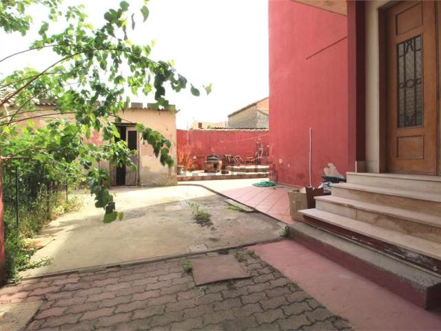 Appartamento in vendita di 250 m² in Via Funtanaziu