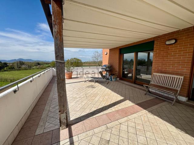Appartamento in vendita di 250 m² in Via Polesine, 42