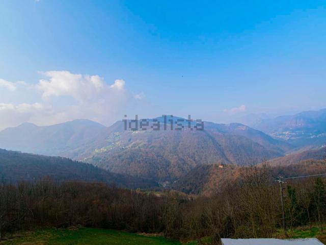 Appartamento in vendita di 250 m² in Via Tassone