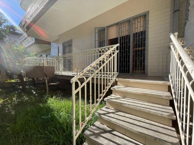 Appartamento in vendita di 250 m² in Viale degli Aranci, 22