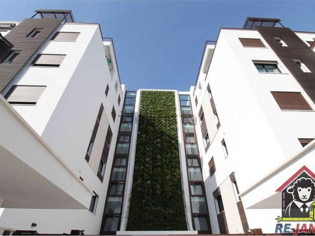 Appartamento in vendita di 250 m² in Viale Poetto, 104