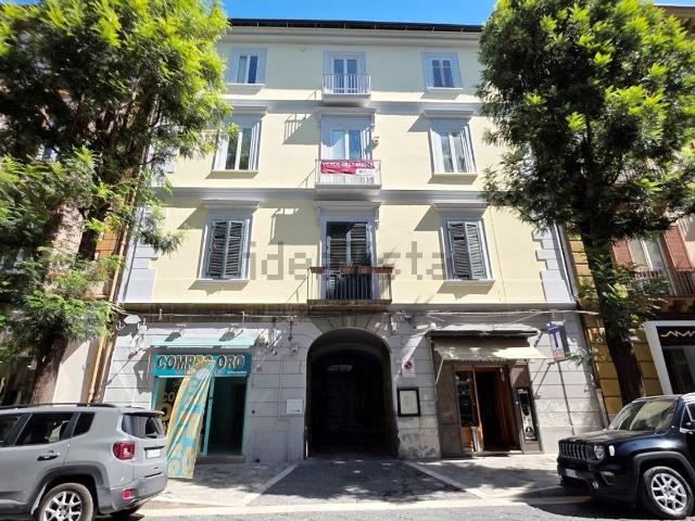 Appartamento in vendita di 250 m² in Corso Trieste, 173