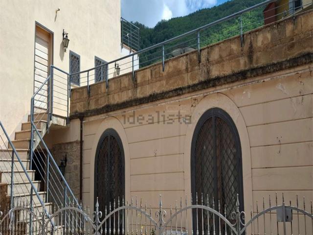 Appartamento in vendita di 250 m² in Corso Vittorio Emanuele II, 168