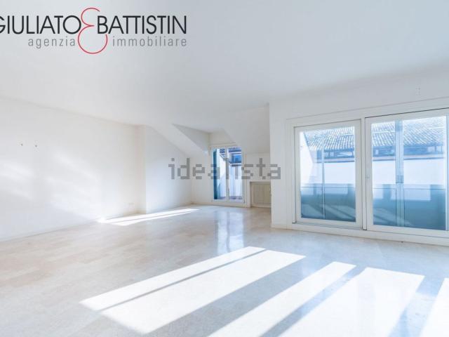 Appartamento in vendita di 250 m² in Corso Andrea Palladio