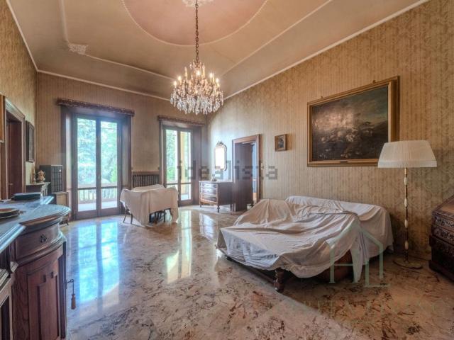 Appartamento in vendita di 250 m² in Corso della Repubblica, 93