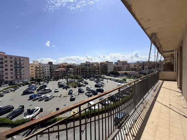 Appartamento in vendita di 250 m² in Piazza XXV Aprile, 7