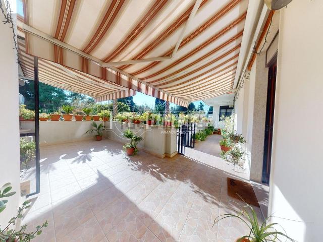 Appartamento in vendita di 251 m² in Via Giosuè Carducci, 72