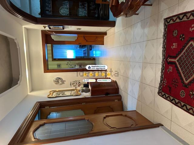 Appartamento in vendita di 251 m² in Via Santa Lucia