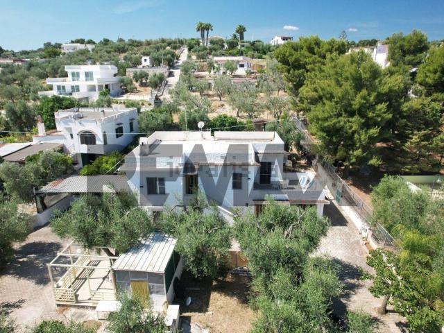 Appartamento in vendita di 251 m² in Località Defensola