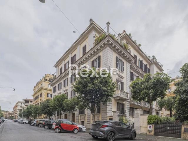 Appartamento in vendita di 252 m² in Via Giuseppe Avezzana, 6