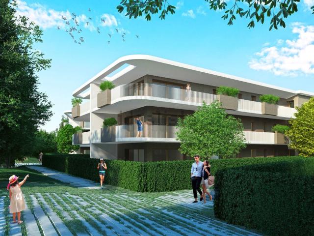 Appartamento in vendita di 252 m² in Via Ippolito Nievo, 10