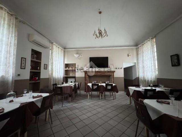 Appartamento in vendita di 252 m² in Piazza Martiri della Libertà, 16
