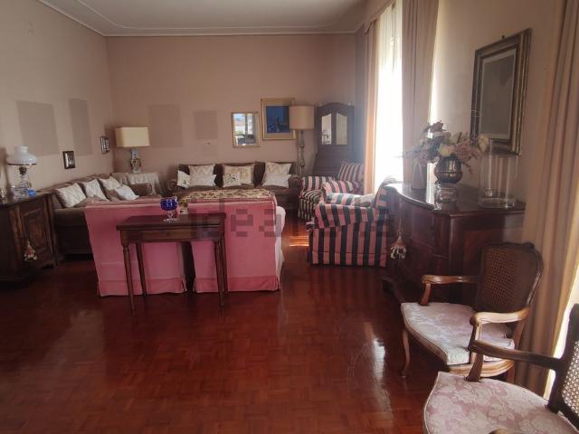 Appartamento in vendita di 253 m² in Viale della Pace