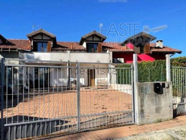 Appartamento in vendita di 254 m² in Via Marzabotto, 4