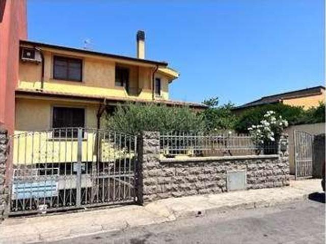 Appartamento in vendita di 254 m² in Via Terranova, 9